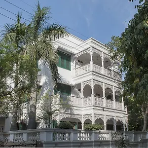 Bed and breakfast 33