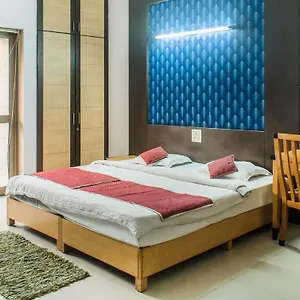 Guest house Elevate Residency